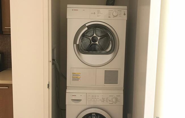 Studio, 1 bath, 470 sqft, $4,365, Unit 1203