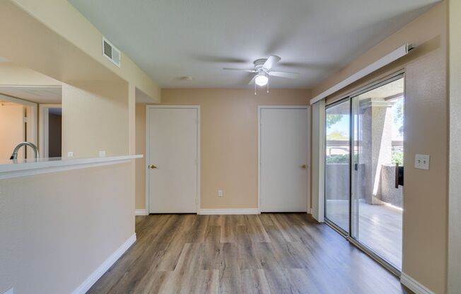 2 beds, 2 baths, $1,395, Unit UNIT 1016