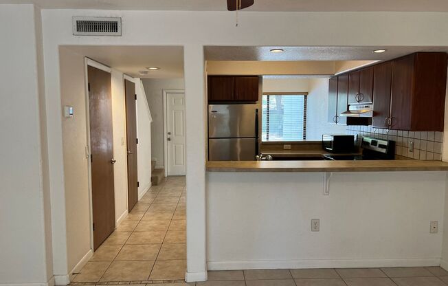 2 beds, 1.5 baths, $1,600, Unit # 102