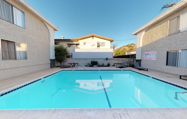 Rock Glen Villa...Gorgeous Newly Remodeled Apartments In Glendale Neighborhood!