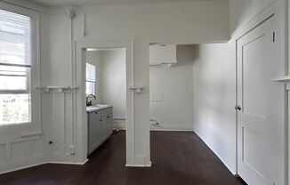 Studio, 1 bath, $1,395, Unit Unit 306