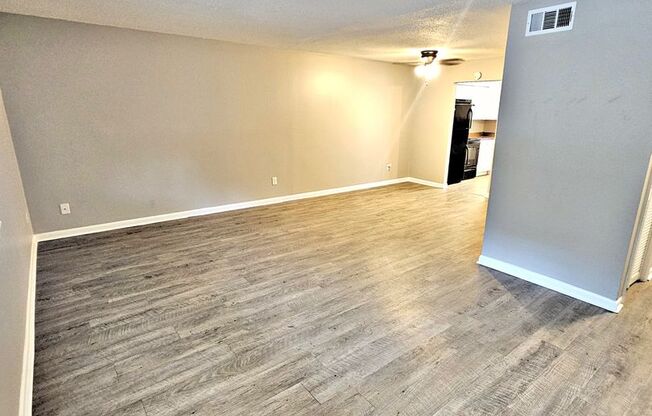 3 beds, 2.5 baths, 1,403 sqft, $1,295, Unit 10F