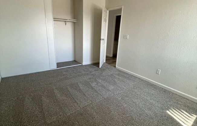 2 beds, 1 bath, 760 sqft, $1,299, Unit 256
