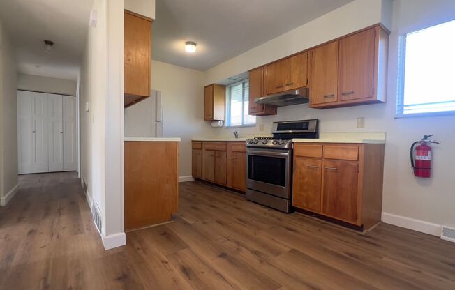 $1,600 | 3 Bedroom, 1 Bathroom Home| Pet Friendly* | Available for May 1st, 2024 Move In!