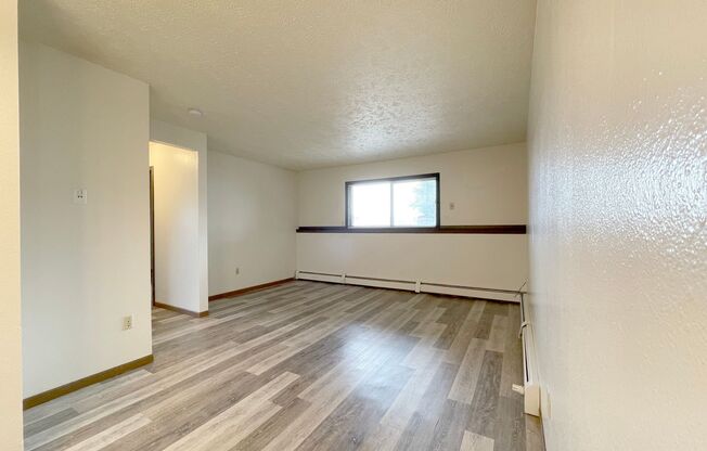 2 beds, 1 bath, 750 sqft, $765, Unit D53