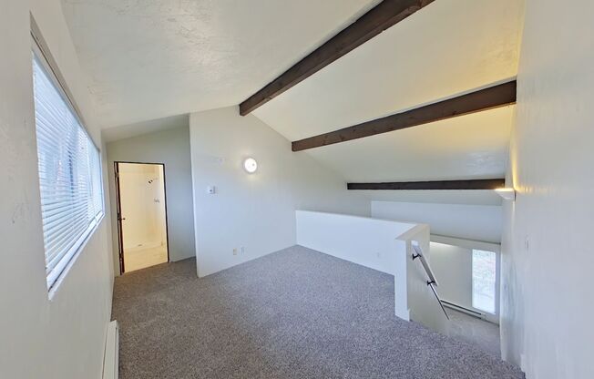 3 beds, 2 baths, $1,450, Unit 5