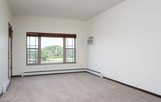 2 beds, 2 baths, 1,038 sqft, $1,885, Unit 209