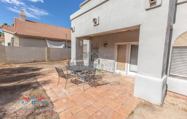 3 beds, 2.5 baths, 2,469 sqft, $2,525