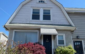 113 E Main St