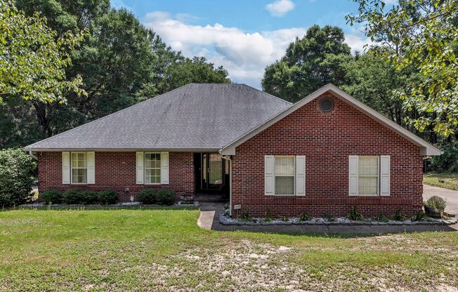 Lakefront Home in Kennedy Lakes