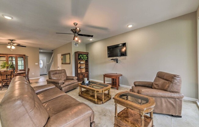 Lake Front Townhome with resort-like Views!