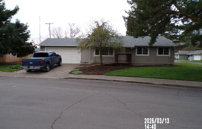 2232 NW 14th St. - Move In Special