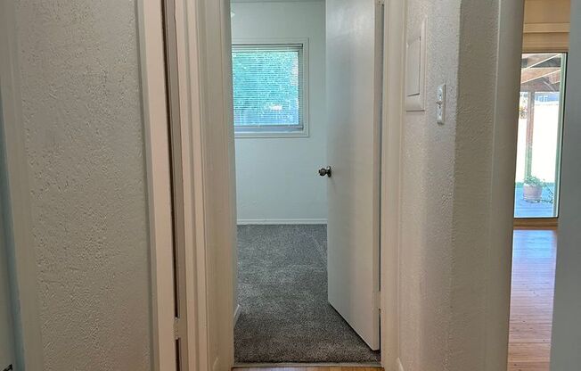 3 beds, 1 bath, $1,900