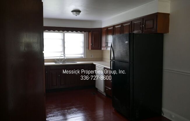 3 beds, 1 bath, $1,700