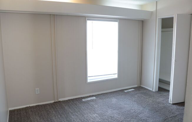 2 beds, 1 bath, 764 sqft, $875, Unit 57B