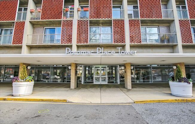 1 bed, 1 bath, $2,100, Unit UNIT #N 604