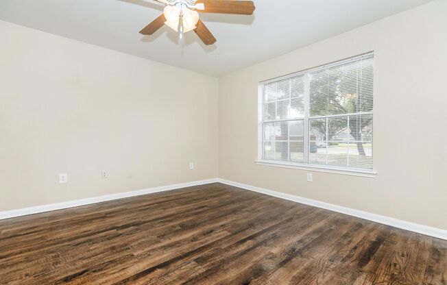 3 beds, 2.5 baths, 1,100 sqft, $1,421, Unit 2502