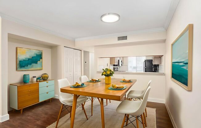 1 bed, 1 bath, 769 sqft, $1,300, Unit 31-09