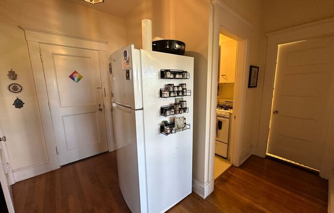 1 bed, 1 bath, 550 sqft, $2,700, Unit 66