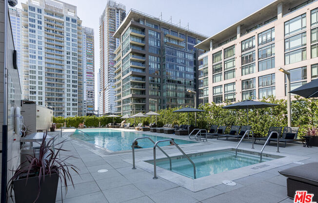2 beds, 2 baths, 1,170 sqft, $4,000, Unit 1810