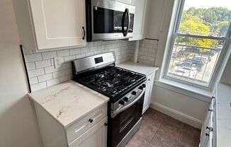 1 bed, 1 bath, $2,150, Unit Apt #6B