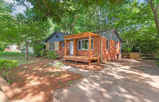 Beautiful Brick Ranch in Oakhurst!