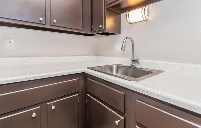 1 bed, 1 bath, 520 sqft, $859