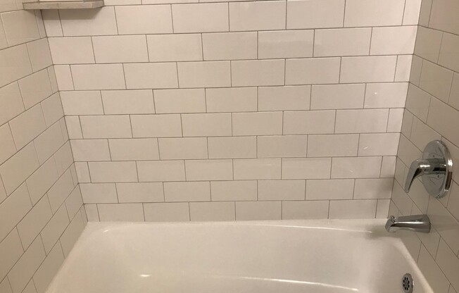 Studio, 1 bath, 440 sqft, $2,432, Unit 0332