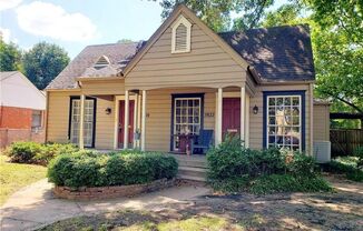 1 Bed, 1 Bath Duplex in Lakewood