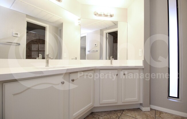 3 beds, 2 baths, 1,088 sqft, $1,700, Unit 120