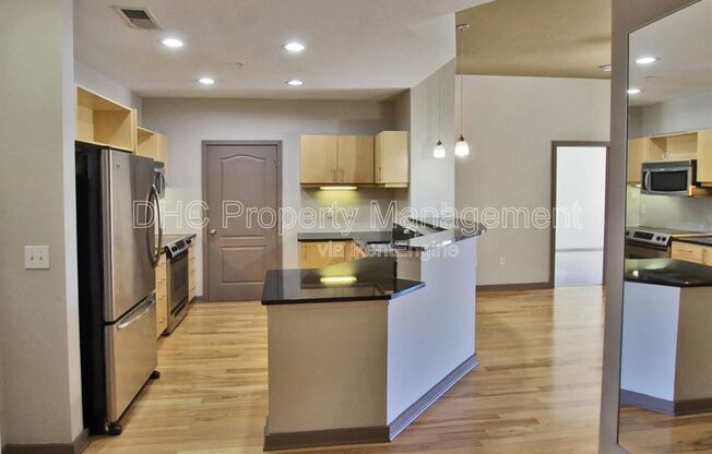 2 beds, 2 baths, 1,117 sqft, $2,499, Unit 6062