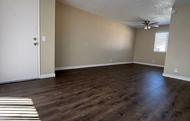 2 beds, 1 bath, $2,150, Unit 27