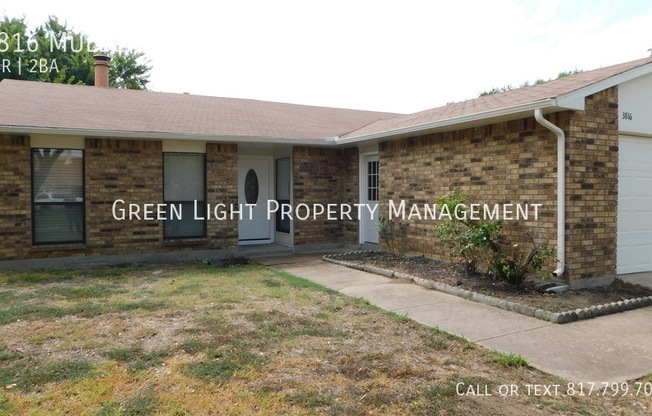 3816 MULBERRY LN