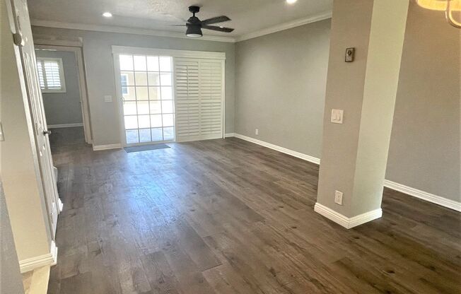 COSTA MESA 4BR/3BA TOWNHOME READY FOR MID-JULY OCCUPANCY