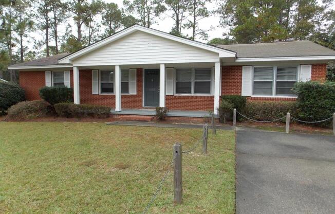 3 beds, 2 baths, 1,568 sqft, $1,400
