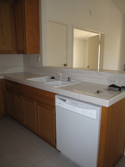 2 beds, 2 baths, $2,700