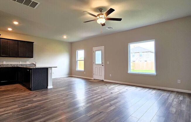 Presenting a newly constructed 5-bedroom, 3-bathroom home, ready for you to move in!