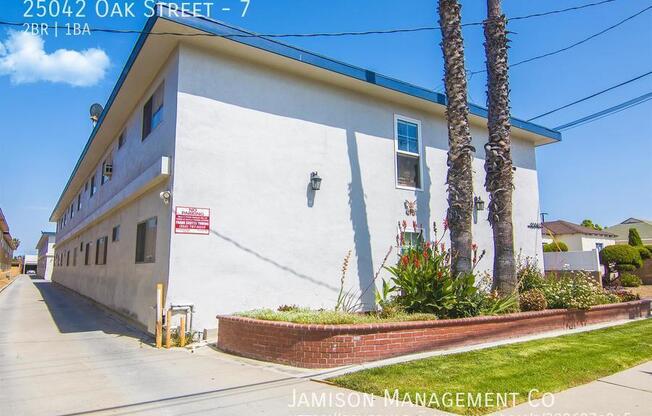 25042 Oak Street