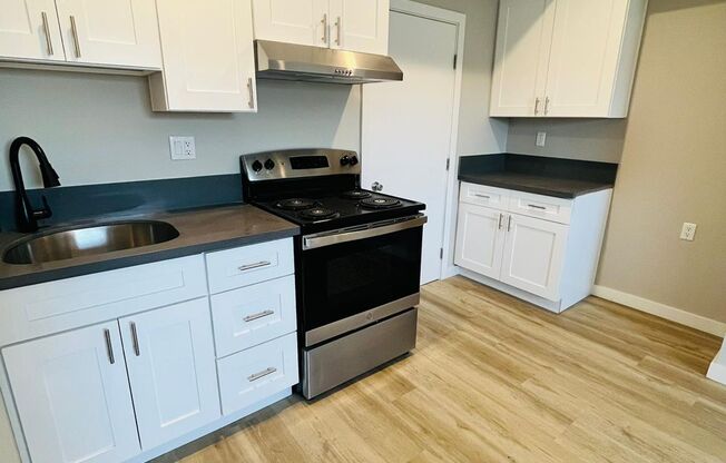 Renovated 1 Bedroom now available!!!