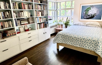155 W 20 ST
