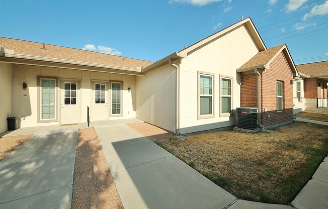 2400 Louis Henna Blvd #303