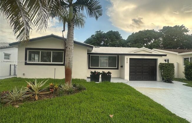 526 S RAINBOW DR HOLLYWOOD, FL 33021