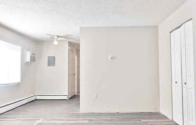 300 W FULLER AVE