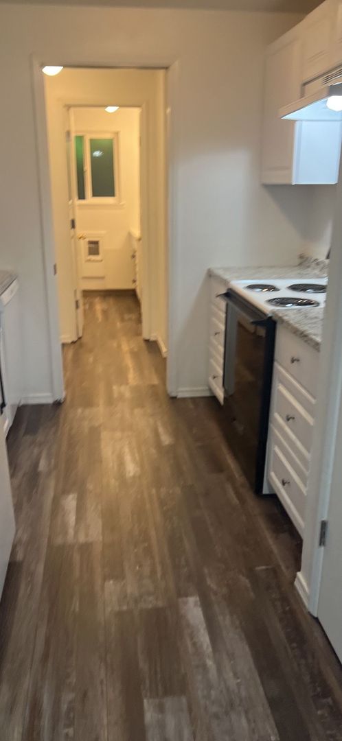 4262-3t - 714-728 NE Savage