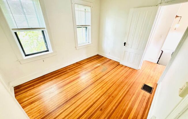 82 Chestnut St.