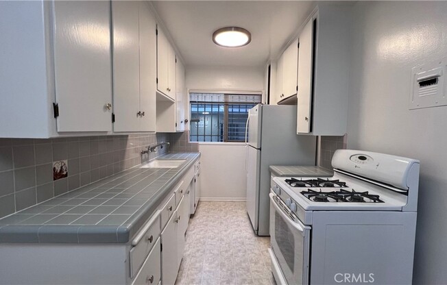 1 bed, 1 bath, 830 sqft, $1,895, Unit 3