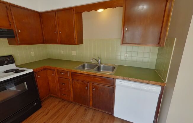 2 beds, 2 baths, $1,095