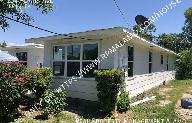154 FERRIS AVE