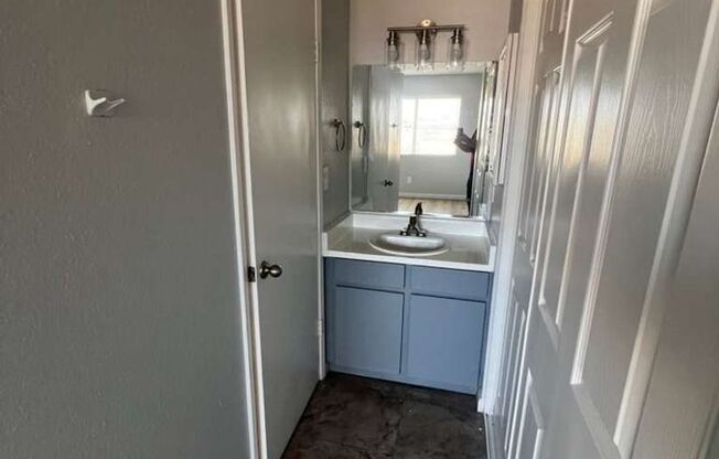 5662 E. Lake Mead Blvd. (DL)