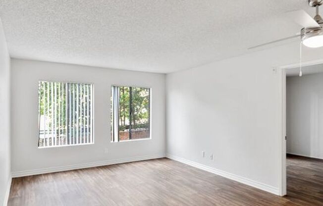 2 beds, 2 baths, 925 sqft, $2,575, Unit 218